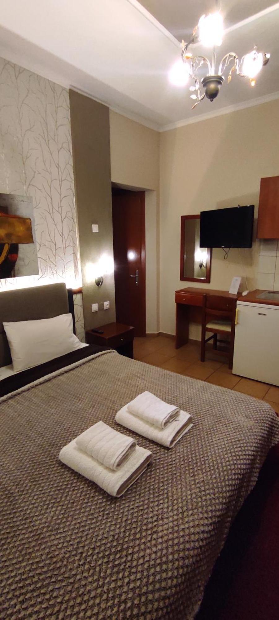 Erodios Guesthouse Káto Loutrákion Eksteriør billede